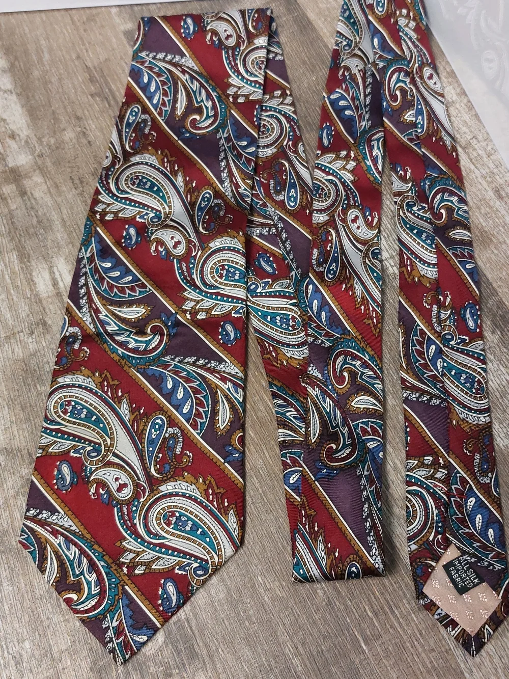 Givenchy elegant tie